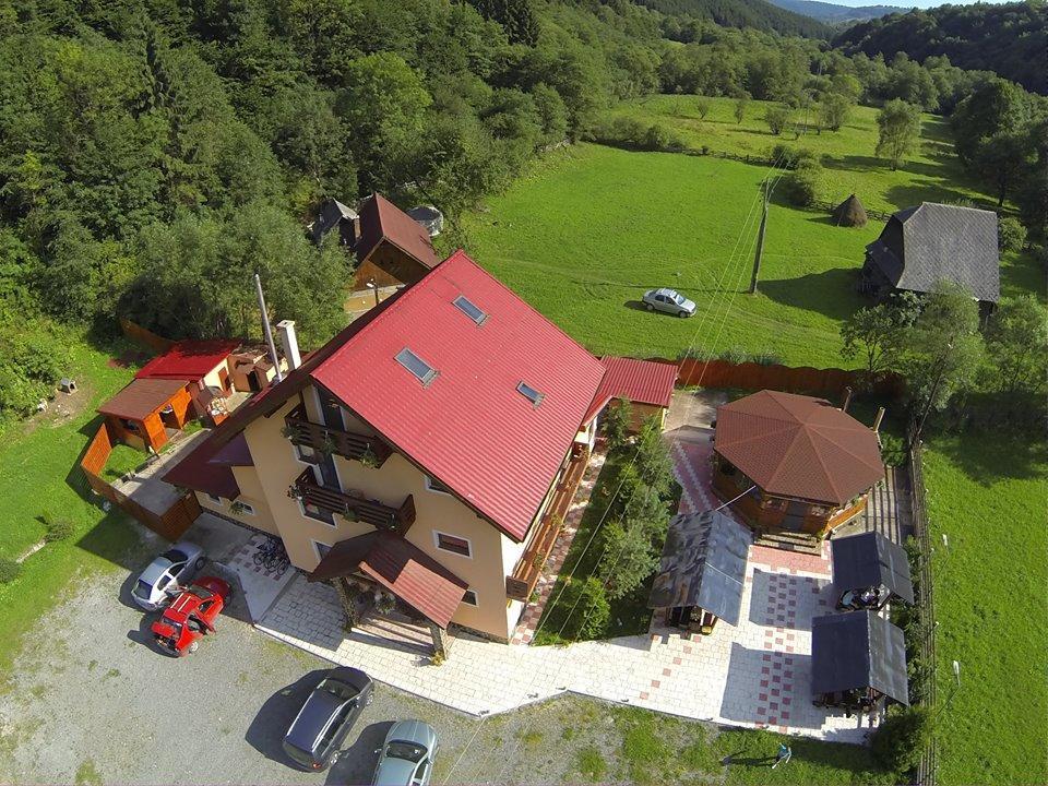 Pensiunea Claudia Scrind-Frasinet Exterior photo